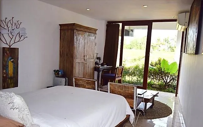 Hotel Lotus 8