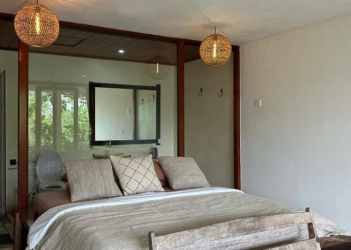 Lotus 8 Hotel Canggu