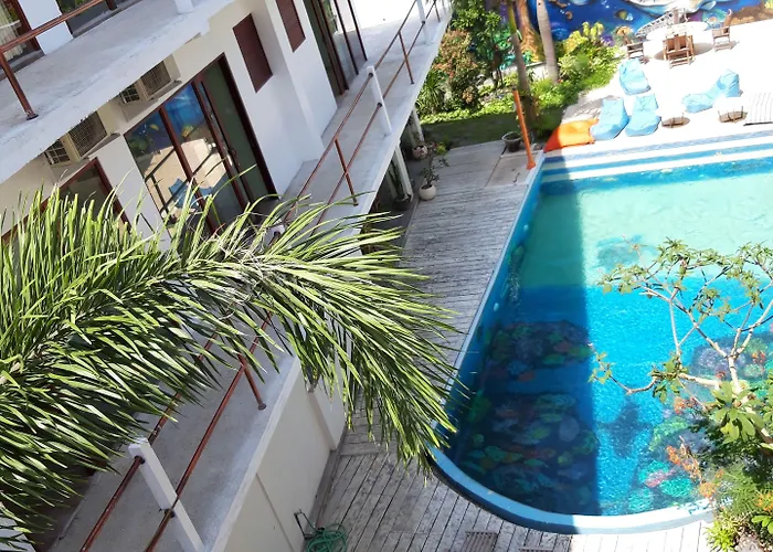 Lotus 8 Hotel