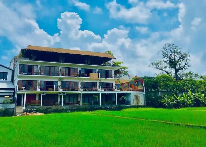 Hotel Lotus 8 4*