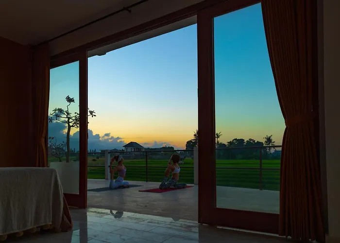 Lotus 8 Hotel Canggu