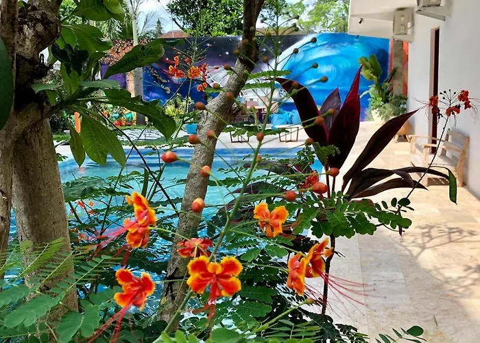 Lotus 8 Hotel 4*